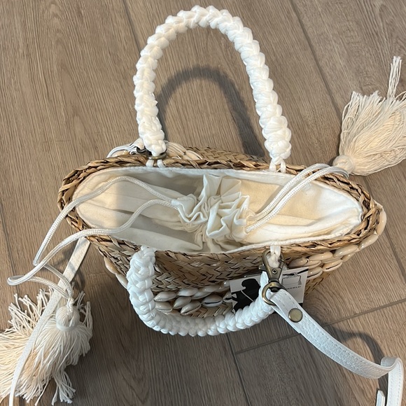 Beachy Boho purse NWT from crown vintage - Picture 6 of 8